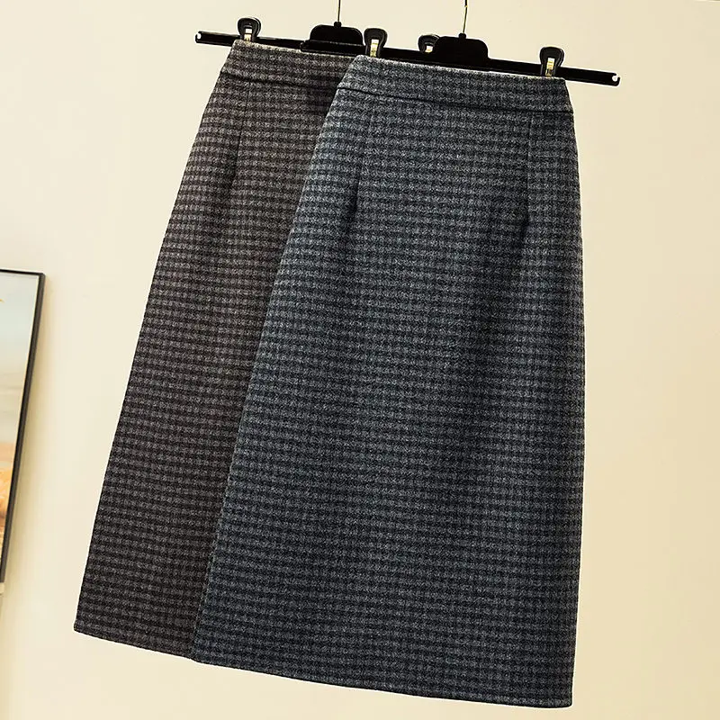 Woolen Plaid Skirt Female Autumn And Winter High Waist Large Size A-Line Skirt Retro Style French Fashion Wild Jupe Femme M706
Woolen Plaid Skirt Female Autumn And Winter High Waist Large Size A-Line Skirt Retro Style French Fashion Wild Jupe Femme M706