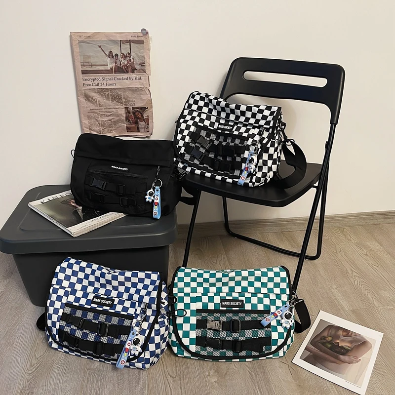 Original Uoct.all Shoulder Bag Couple Bag Fashion Brand Plaid Japanese Korean Young Student Class Bag Sports Messenger Bag
Original Uoct.all Shoulder Bag Couple Bag Fashion Brand Plaid Japanese Korean Young Student Class Bag Sports Messenger Bag