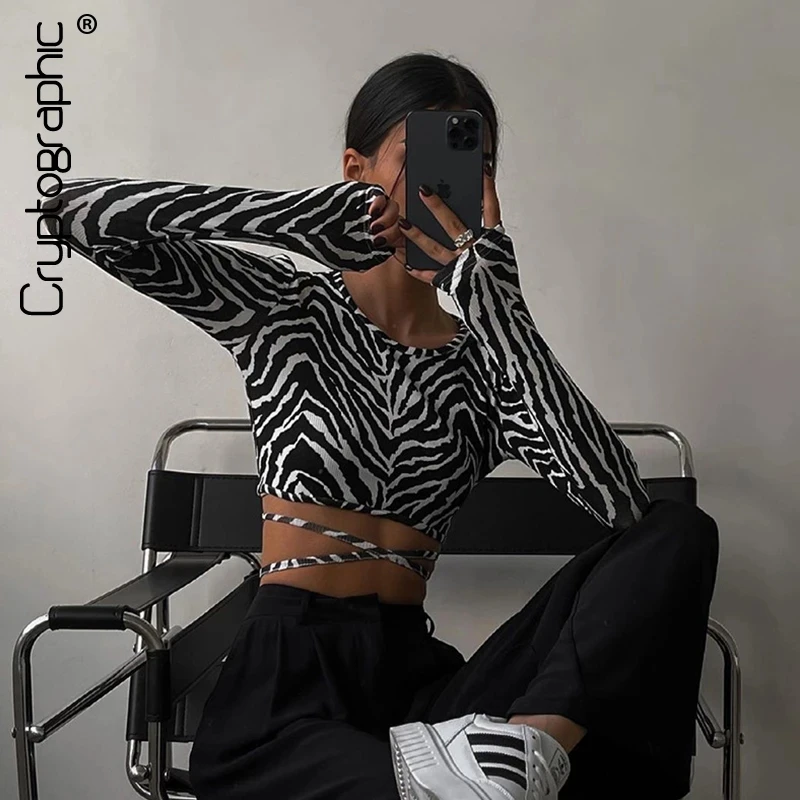 Cryptographic Fashion Elegant Sexy Backless Zebra Print Women Top Long Sleeve Cropped Top T-Shirts Autumn Bandage Top Tees Slim
Cryptographic Fashion Elegant Sexy Backless Zebra Print Women Top Long Sleeve Cropped Top T-Shirts Autumn Bandage Top Tees Slim