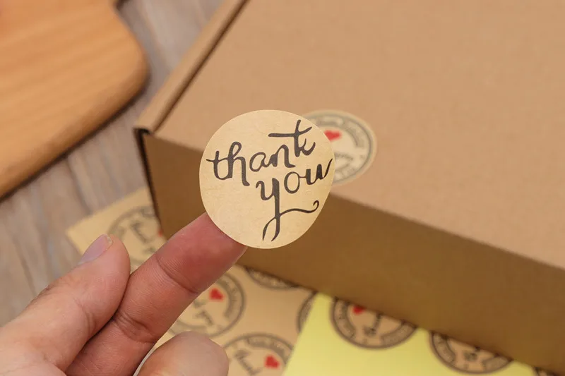 Thank You self-adhesive label stickers round shape kraft label sticker for DIY Wedding Gift Cake Baking Sealing Sticker 3 style
Thank You self-adhesive label stickers round shape kraft label sticker for DIY Wedding Gift Cake Baking Sealing Sticker 3 style
