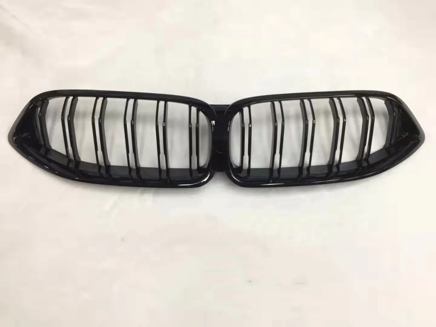 Car Front Bumper Grill Mask Radiator Grille for BMW 8 series G15 G16 Racing Grills Exterior Accessories
Car Front Bumper Grill Mask Radiator Grille for BMW 8 series G15 G16 Racing Grills Exterior Accessories