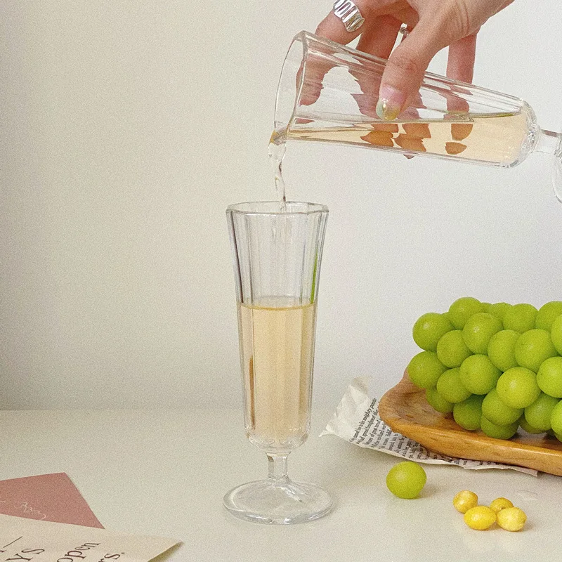 Trumpet Glass Champagne Glass 150ml Home Party Goblets Red Wine Cup Creative Vintage Color Juice Glasses Green
Trumpet Glass Champagne Glass 150ml Home Party Goblets Red Wine Cup Creative Vintage Color Juice Glasses Green