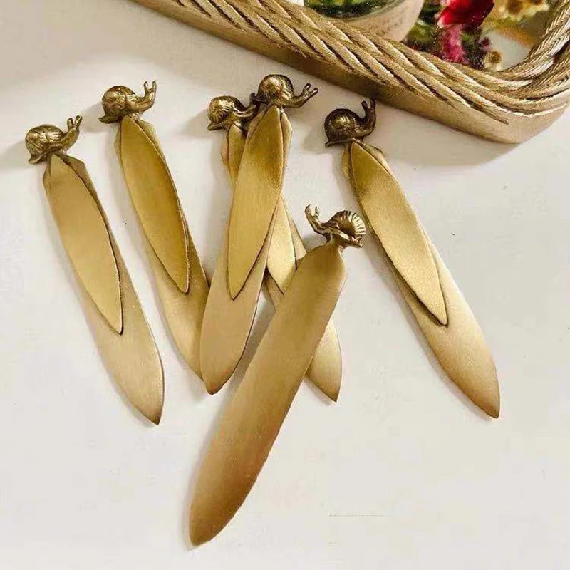 Creative Handmade Snail Paper Clip Cute Metal Bookmark Journal Notebook Decoration Shot Props Holiday Gifts Planner Accessories
Creative Handmade Snail Paper Clip Cute Metal Bookmark Journal Notebook Decoration Shot Props Holiday Gifts Planner Accessories