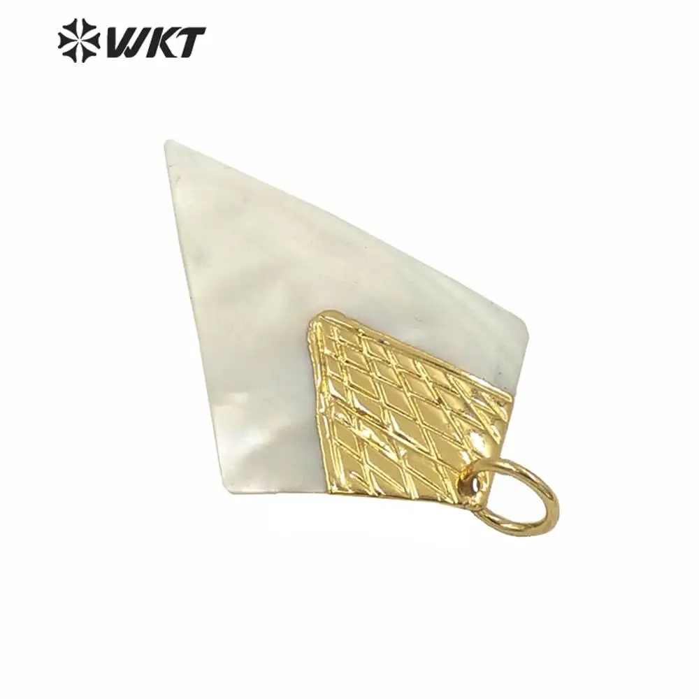WT-JP227 Wholesale Natural White Shell Spear Shape Pendant Fashion Hand Make Carved Arrowhead Boho Styles
WT-JP227 Wholesale Natural White Shell Spear Shape Pendant Fashion Hand Make Carved Arrowhead Boho Styles