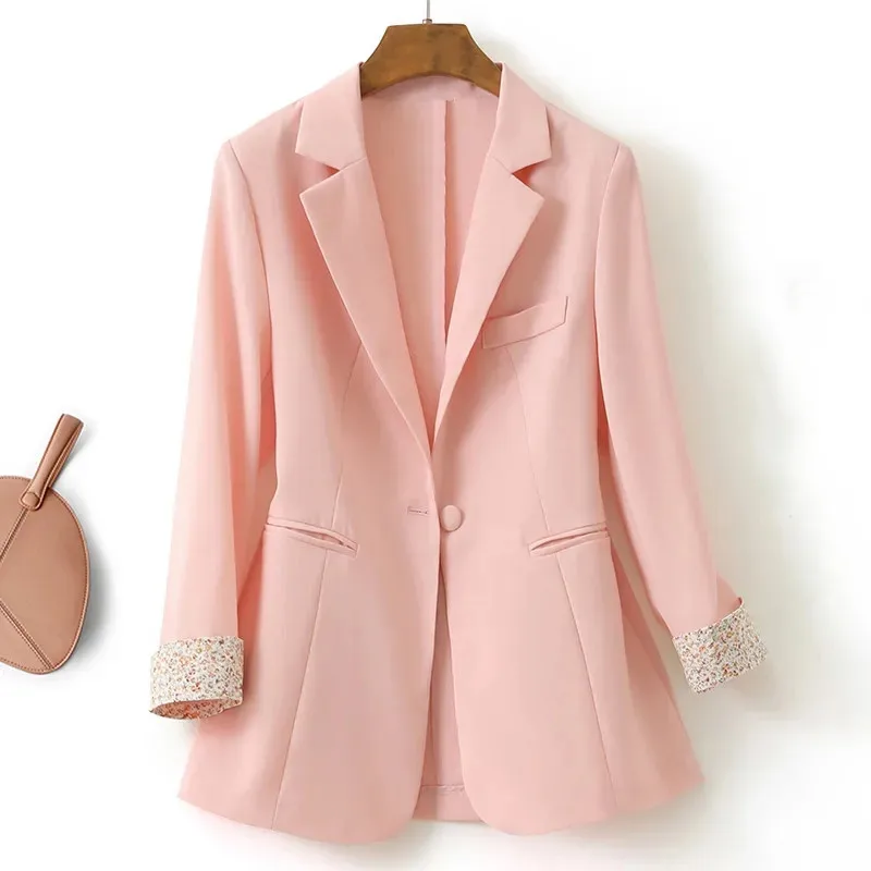 2022 Summer Women's Blazer Jacket New Korean Tops Single Button 3/4 Sleeve Pink Suit Coat Ladies Office Blazers Outerwear Trend
2022 Summer Women's Blazer Jacket New Korean Tops Single Button 3/4 Sleeve Pink Suit Coat Ladies Office Blazers Outerwear Trend