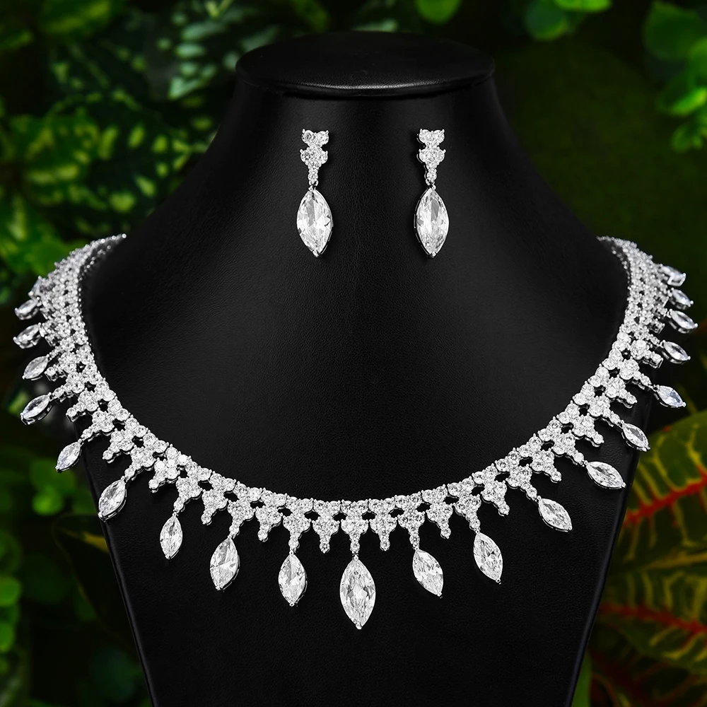 GODKI Dubai Fine Jewelry Sets for Ladies Exclusive Shining Clear Crystal Necklace Earrings 2 PCS Jewelry Bridal Wedding Party
GODKI Dubai Fine Jewelry Sets for Ladies Exclusive Shining Clear Crystal Necklace Earrings 2 PCS Jewelry Bridal Wedding Party