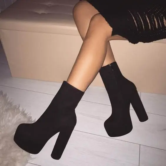 Winter Leather stiletto Platform Boots Women Round Toe Suede High Heel Boots Women Fashion Wine Red Ankle Boots gray booties
Winter Leather stiletto Platform Boots Women Round Toe Suede High Heel Boots Women Fashion Wine Red Ankle Boots gray booties