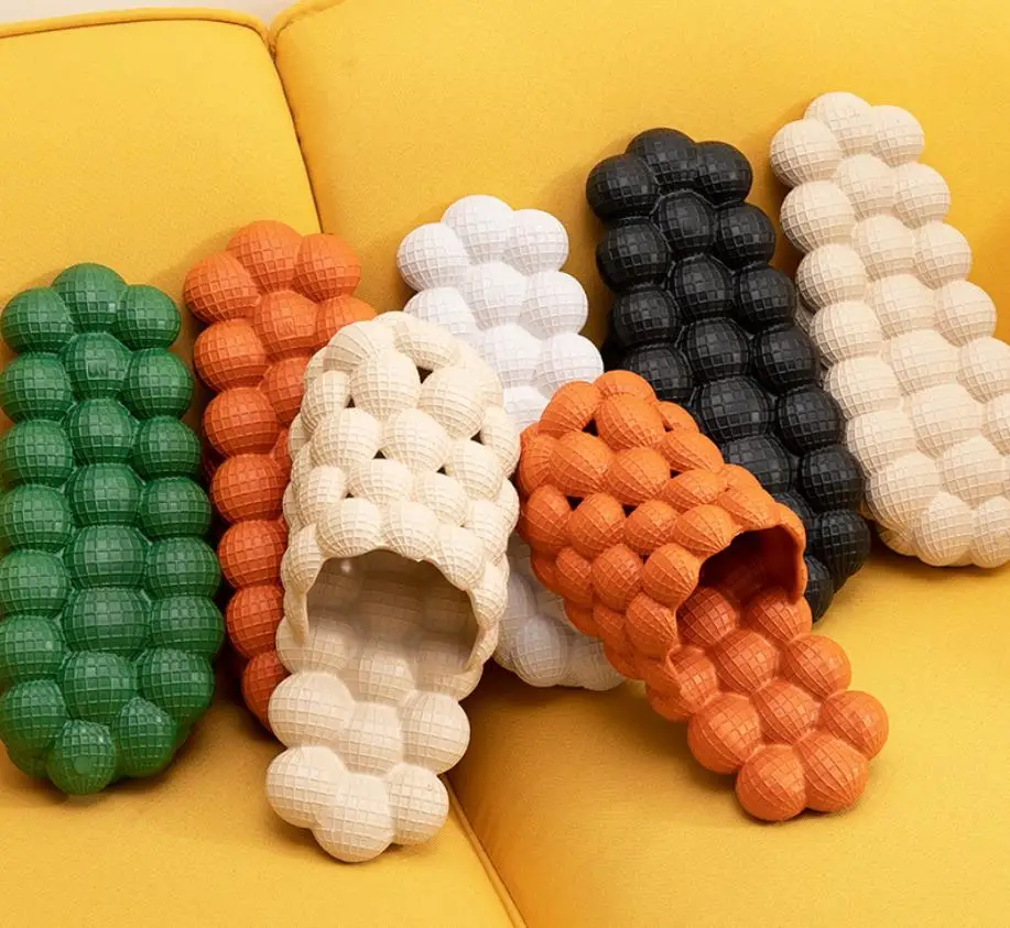 Hot Summer Women Slippers New Personality Bubble Fashion Slippers Home Massage Bottom Women's Sandals 2021 Men Slides
Hot Summer Women Slippers New Personality Bubble Fashion Slippers Home Massage Bottom Women's Sandals 2021 Men Slides