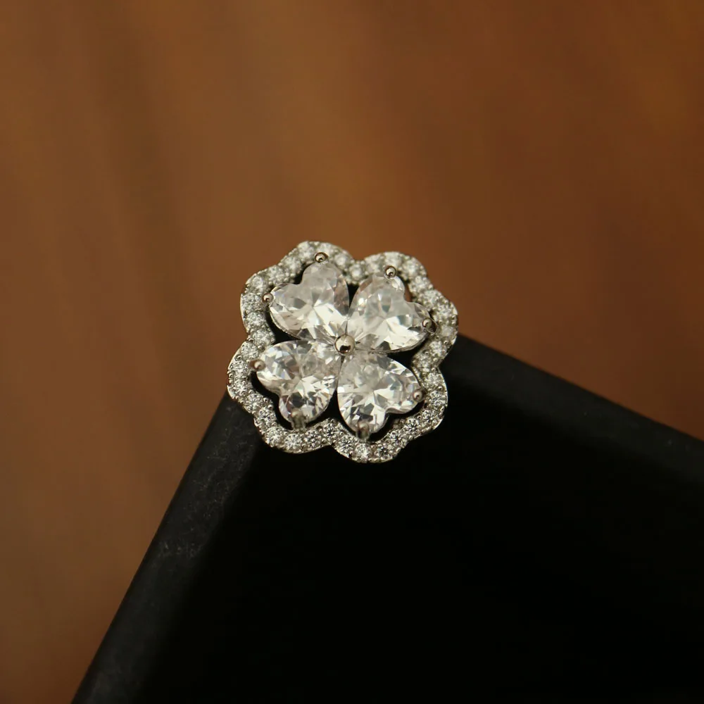 5pcs/lot Luxury crystal Fur buttons Cubic zirconia button for coat Decorative CZ sewing buttons for cashmere Knit cardigan
5pcs/lot Luxury crystal Fur buttons Cubic zirconia button for coat Decorative CZ sewing buttons for cashmere Knit cardigan