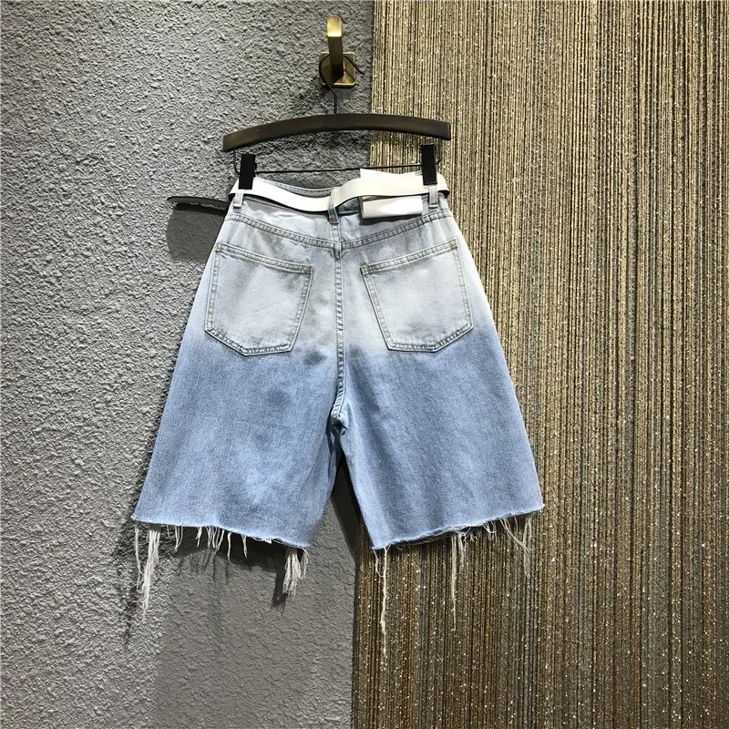 Women Streetwear High Waist Knee Length Denim Shorts Summer Vintage Hole Ripped Hip Hop Straight Jeans Female Casual Shorts New
Women Streetwear High Waist Knee Length Denim Shorts Summer Vintage Hole Ripped Hip Hop Straight Jeans Female Casual Shorts New