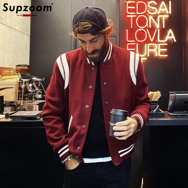 Supzoom 2023 New Arrival Top Fashion Rib Sleeve Autumn And Winter Spliced Short Casual Baseball Uniform Coat Bomber Jacket Men
Supzoom 2023 New Arrival Top Fashion Rib Sleeve Autumn And Winter Spliced Short Casual Baseball Uniform Coat Bomber Jacket Men