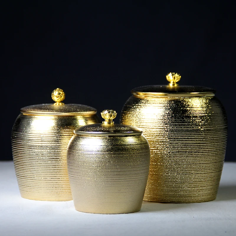 Gilded Ceramic Teas Caddy Coffee Table Desktop Tea Bag Storage Box Kitchen Cereal Dispenser European Home Decoration Ornaments
Gilded Ceramic Teas Caddy Coffee Table Desktop Tea Bag Storage Box Kitchen Cereal Dispenser European Home Decoration Ornaments
