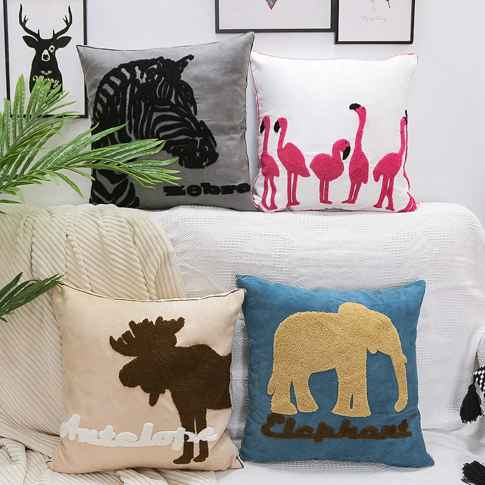 Suede Embroidered Cushion Cover 45x45cm Animal Pattern Decorative Throw Pillow Case Square Home Luxury Pillow Cover for Sofa Bed
Suede Embroidered Cushion Cover 45x45cm Animal Pattern Decorative Throw Pillow Case Square Home Luxury Pillow Cover for Sofa Bed