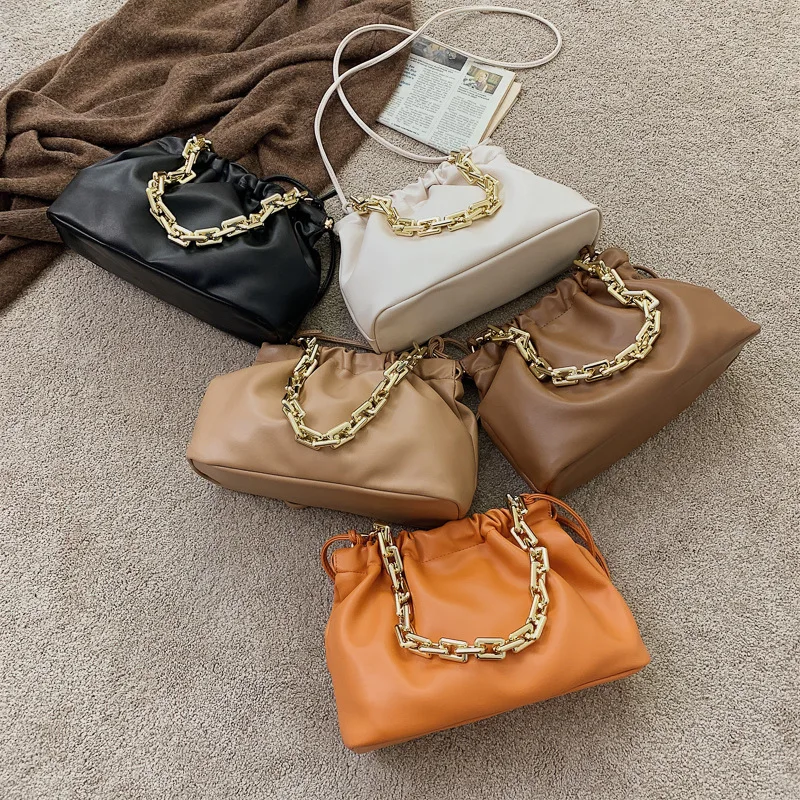 Fashion Women 2021 New Underarm Cloud Bag Luxury designer Handbag Large-Capacity Shoulder Chain Bag leather Crossbody Bags
Fashion Women 2021 New Underarm Cloud Bag Luxury designer Handbag Large-Capacity Shoulder Chain Bag leather Crossbody Bags