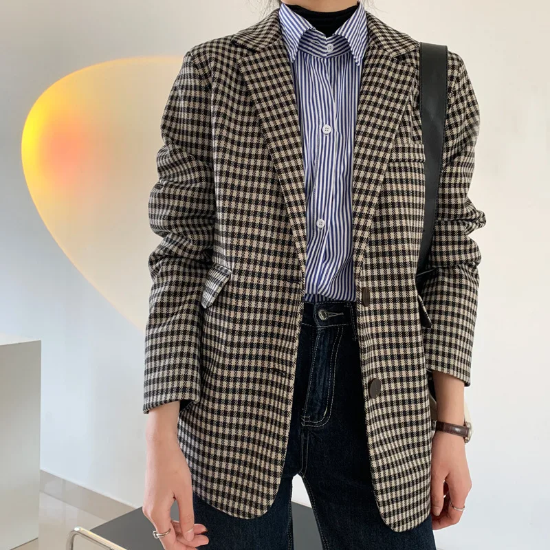 Autumn Winter High Quality Plaid Blazer Coat Women Fashion Long Sleeve Notched Office Coat Pop Arrival Retro High Street Outwear
Autumn Winter High Quality Plaid Blazer Coat Women Fashion Long Sleeve Notched Office Coat Pop Arrival Retro High Street Outwear