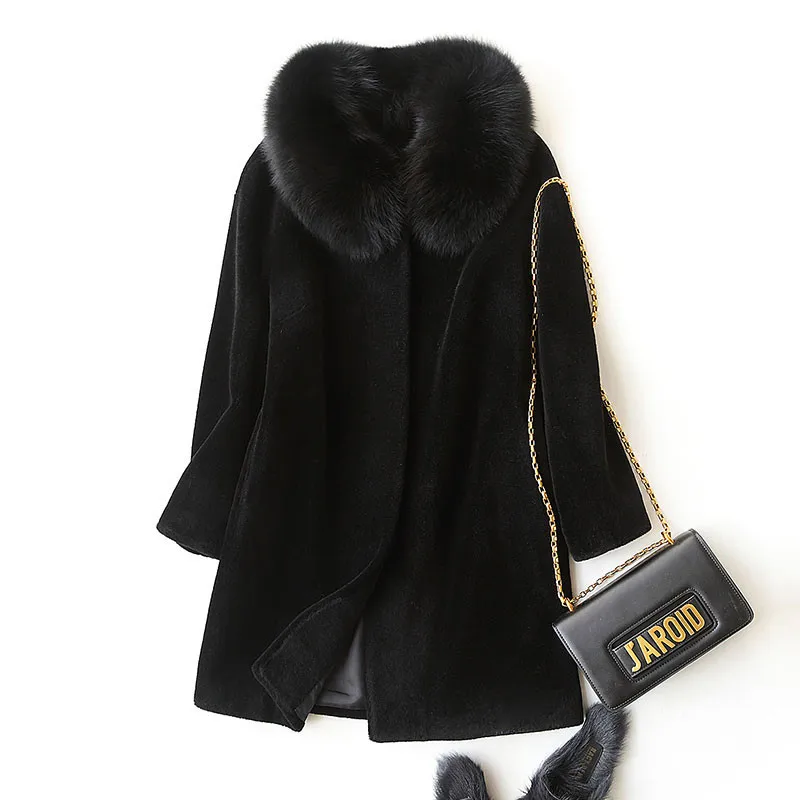 2020 Natural Sheep Shearing Fur Coat With Real Fox Fur Collar Winter Jacket Women Medium Length Warm Overcoat 37368
2020 Natural Sheep Shearing Fur Coat With Real Fox Fur Collar Winter Jacket Women Medium Length Warm Overcoat 37368