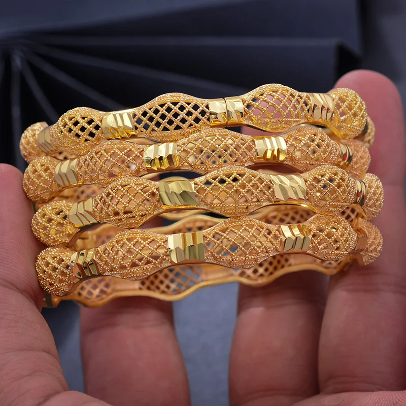 4Pcs Gold Color Bangles For Women Middle Eastern Jewelry New Arab/Dubai Gold Color Bangles Bracelet Jewelry Can Open Bangles
4Pcs Gold Color Bangles For Women Middle Eastern Jewelry New Arab/Dubai Gold Color Bangles Bracelet Jewelry Can Open Bangles