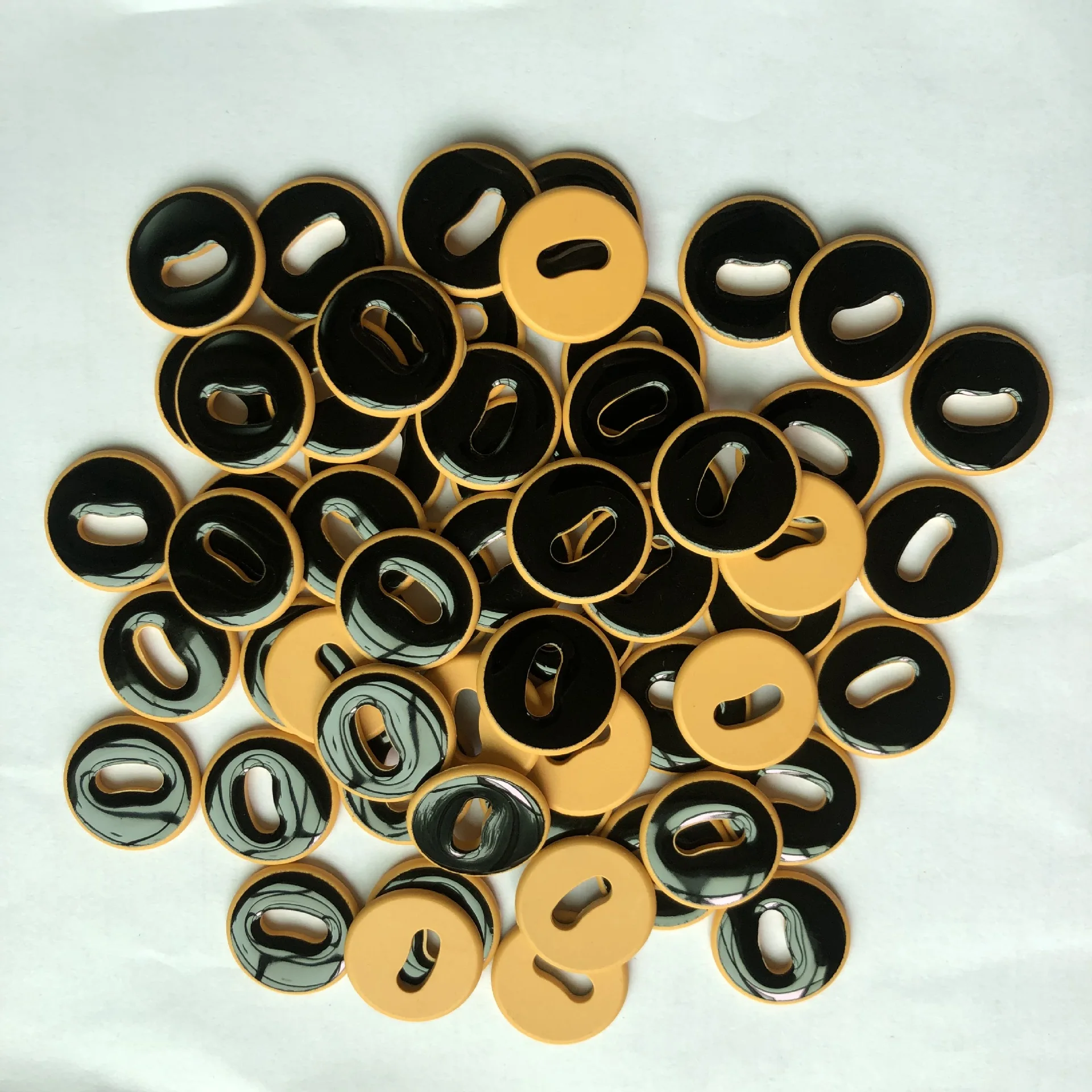 factory wholesale 1000pcs Single-sided PPS NFC label RFID laundry label high temperature resistant label F08 chip washing label
factory wholesale 1000pcs Single-sided PPS NFC label RFID laundry label high temperature resistant label F08 chip washing label