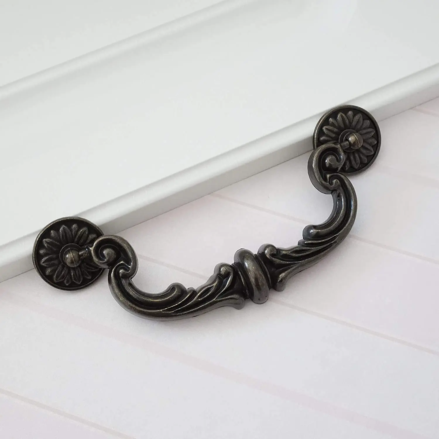 Rustic Antique Black Drawer Pulls Kitchen Cabinet Handles Cupboard Door Knobs 150mm Hole Spaces Vintage Furniture Hardware
Rustic Antique Black Drawer Pulls Kitchen Cabinet Handles Cupboard Door Knobs 150mm Hole Spaces Vintage Furniture Hardware