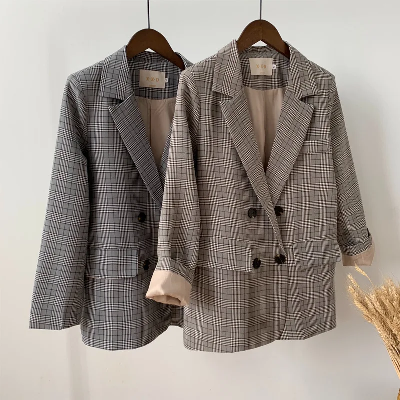 Vintage Double Breasted Plaid Women Blazer Pockets Jackets Female Retro Suits Coat Feminino blazers Outerwear high quality
Vintage Double Breasted Plaid Women Blazer Pockets Jackets Female Retro Suits Coat Feminino blazers Outerwear high quality