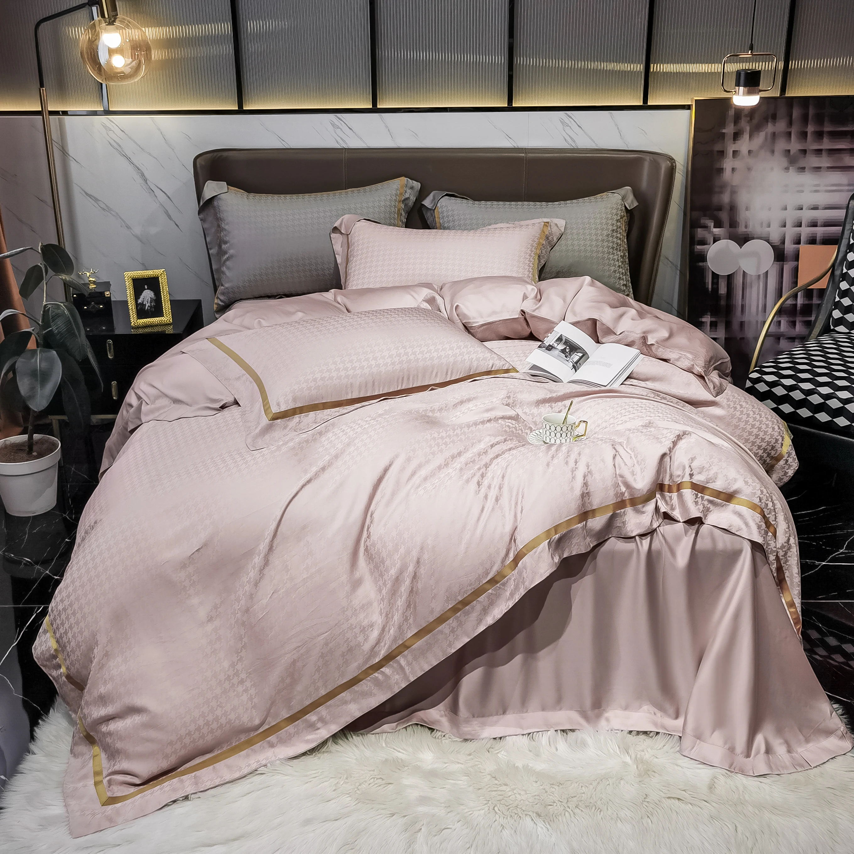 2021 Four-piece bedding simple cotton double household bed sheet quilt cover embroidered twill comfortable bedding pink color
2021 Four-piece bedding simple cotton double household bed sheet quilt cover embroidered twill comfortable bedding pink color