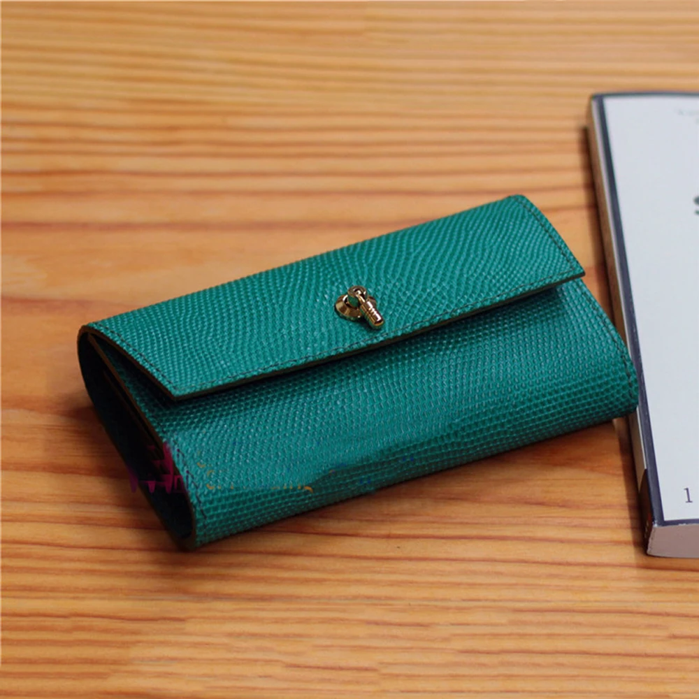 DIY leather craft women short wallet with zipper coin bag die cutting knife mold metal hollowed punch tool blade set 15x9x3.5cm
DIY leather craft women short wallet with zipper coin bag die cutting knife mold metal hollowed punch tool blade set 15x9x3.5cm