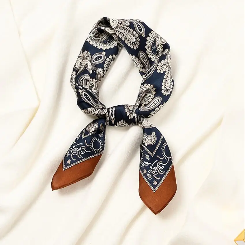 New Women Silk Neck Hair Band Foulard Square Small Headband 2021 Fashion Cashew Print Neckerchief Scarves Bandana 53*53cm
New Women Silk Neck Hair Band Foulard Square Small Headband 2021 Fashion Cashew Print Neckerchief Scarves Bandana 53*53cm