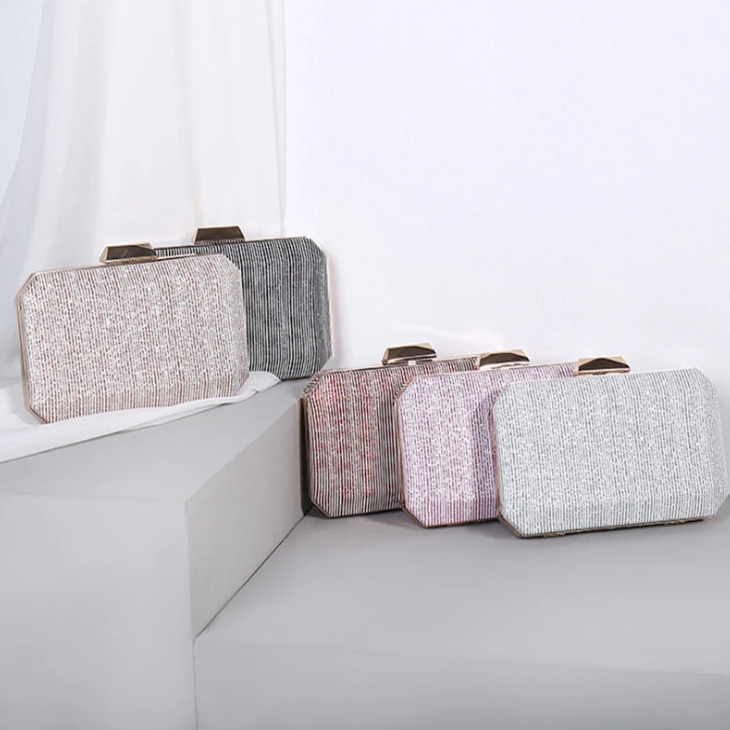 5 Colors Stripe Women Clutch Bag Large Capacity Female Shoulder Wedding Clutches Elegant Lady Sparkling Handbags Phone Wallets
5 Colors Stripe Women Clutch Bag Large Capacity Female Shoulder Wedding Clutches Elegant Lady Sparkling Handbags Phone Wallets