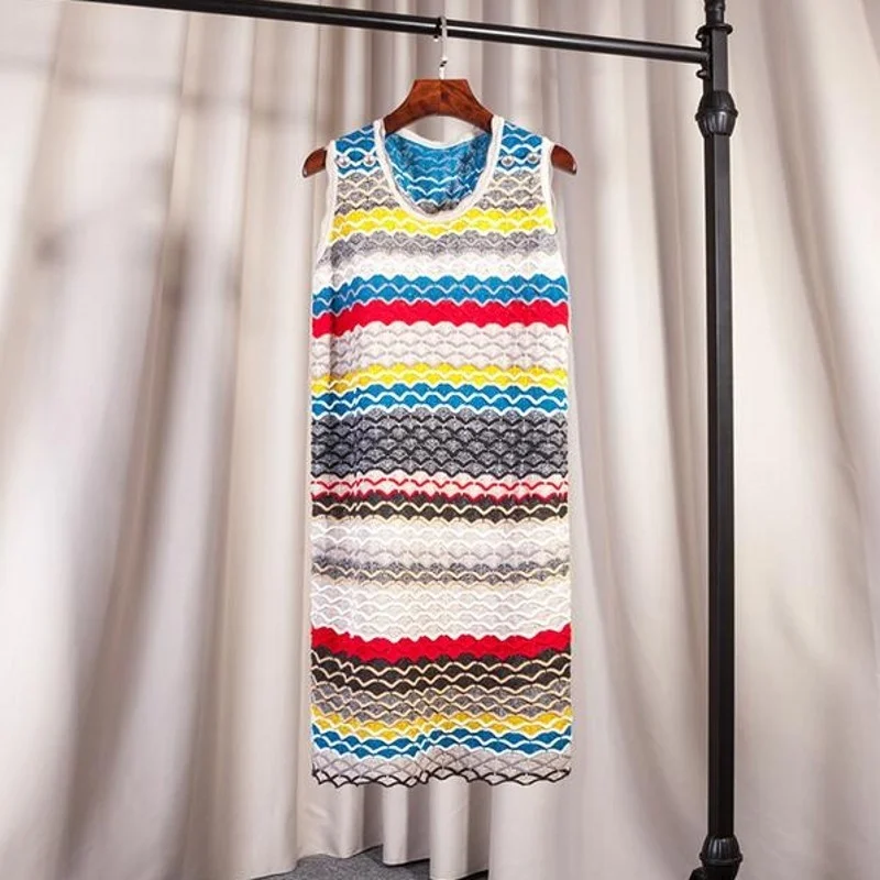 Stripes Rainbow Hollow Out Summer Womens Kintting Dresses Sleeveless O-Neck Straight Loose Fit Vintage Female Pullover Dresses
Stripes Rainbow Hollow Out Summer Womens Kintting Dresses Sleeveless O-Neck Straight Loose Fit Vintage Female Pullover Dresses