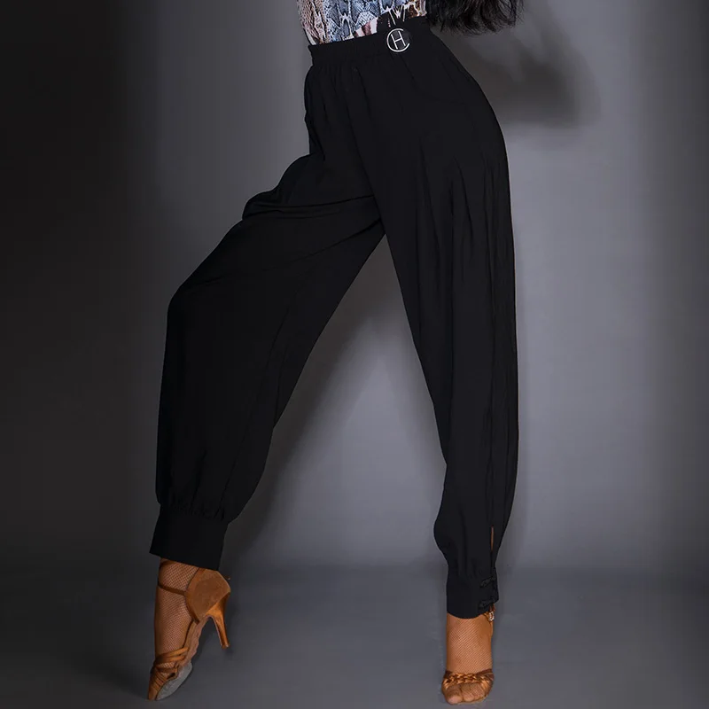 2021 Women Latin Dance Pants Black Practice Pants Ballroom Dancing Trousers Samba Tango Latin Dance Performance Clothes
2021 Women Latin Dance Pants Black Practice Pants Ballroom Dancing Trousers Samba Tango Latin Dance Performance Clothes