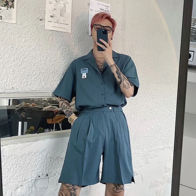 Style Korean Mens Summer New Sets Short Sleeve Single Breasted Loose Vintage Shirt Fashion Male Casual Shorts Two-Piece Suit
Style Korean Mens Summer New Sets Short Sleeve Single Breasted Loose Vintage Shirt Fashion Male Casual Shorts Two-Piece Suit
