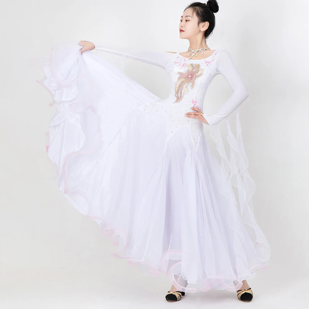 The new National standard modern dance clothing big pendulum dress practice clothing ballroom dancing Waltz dance dress
The new National standard modern dance clothing big pendulum dress practice clothing ballroom dancing Waltz dance dress