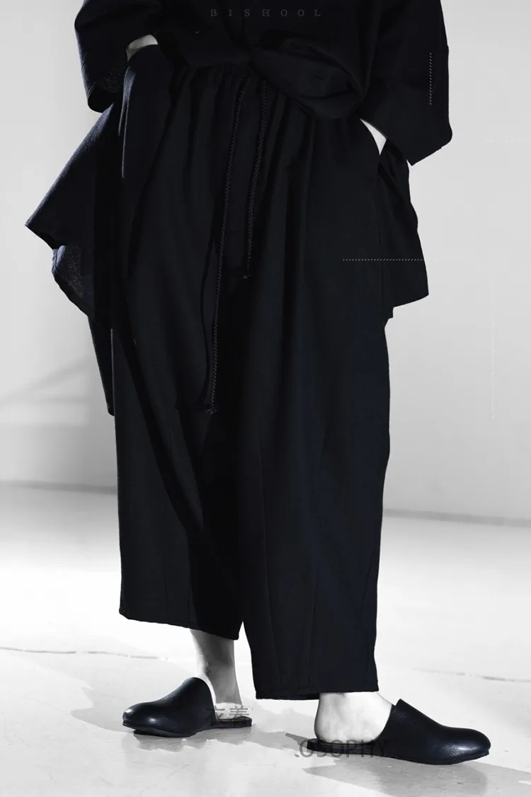 Men's casual pants wide leg pants skirt pants ultra loose Harem Pants dark closing trend male youth fashion new urban style
Men's casual pants wide leg pants skirt pants ultra loose Harem Pants dark closing trend male youth fashion new urban style