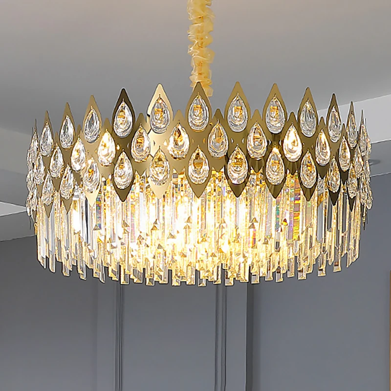 Postmodern living room light luxury crystal chandelier simple luxury atmosphere round dining room bedroom chandelier 
Postmodern living room light luxury crystal chandelier simple luxury atmosphere round dining room bedroom chandelier