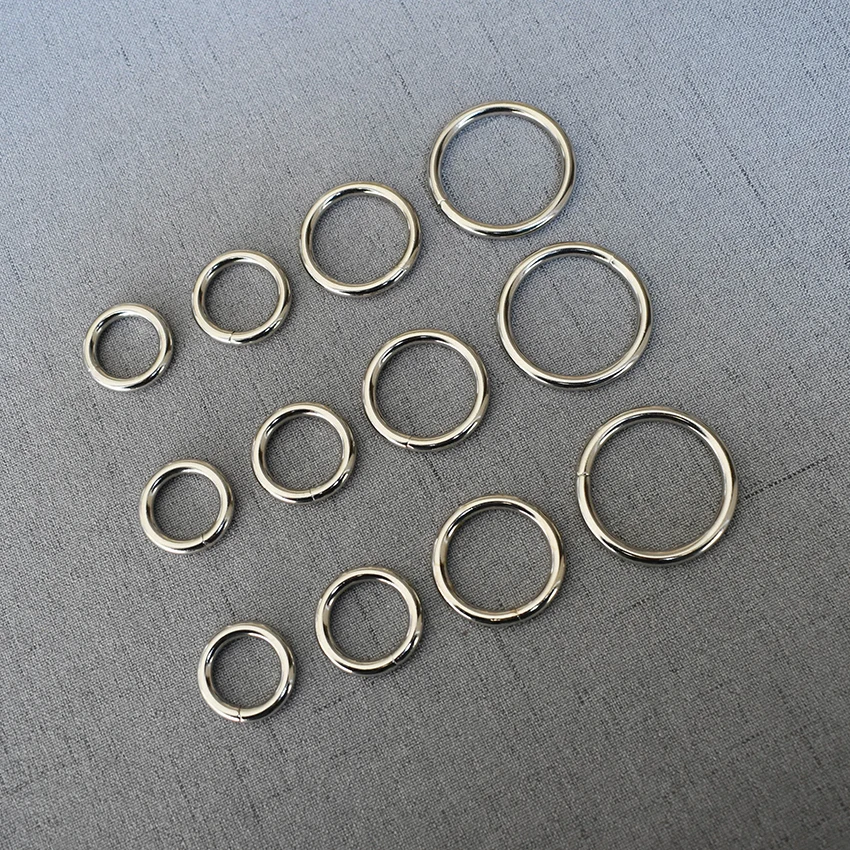 100 Pcs/Lot 15mm 20mm 25mm 32mm O Ring Use For DIY Bag Strap Belt Handle Shoulder Webbing Leather Craft Accessories
100 Pcs/Lot 15mm 20mm 25mm 32mm O Ring Use For DIY Bag Strap Belt Handle Shoulder Webbing Leather Craft Accessories