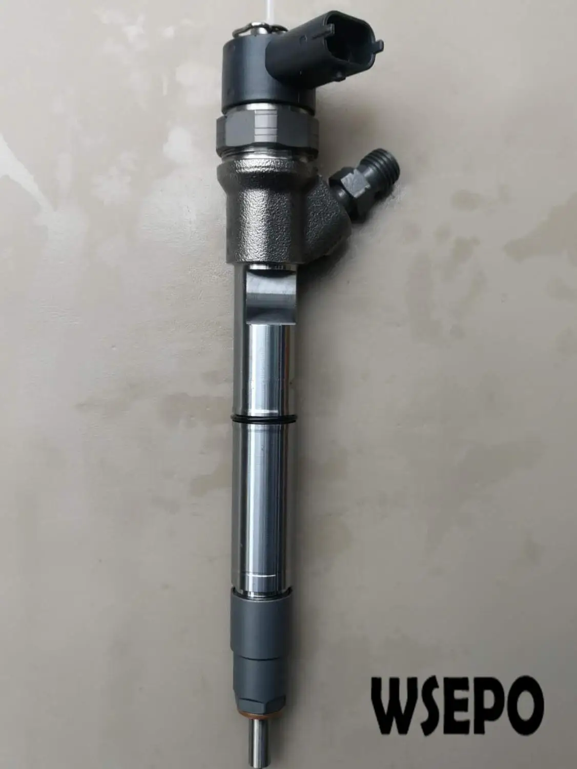 Top quality Replacement Electronically Common Rail Fuel Injector Assy. P/N 0445110822 for Multi Cylinder Heavy Diesel Engine
Top quality Replacement Electronically Common Rail Fuel Injector Assy. P/N 0445110822 for Multi Cylinder Heavy Diesel Engine