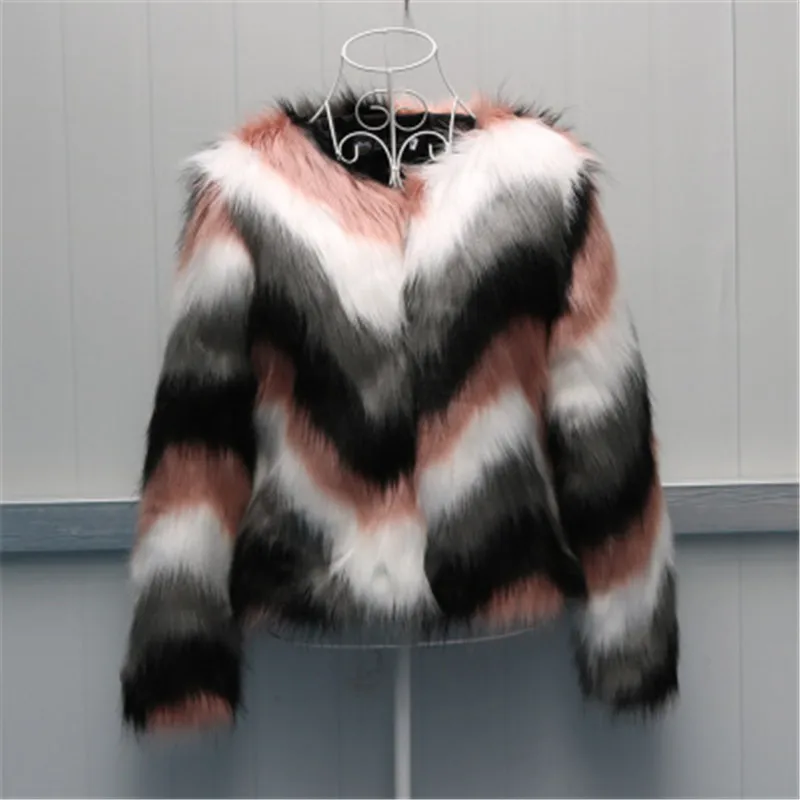Winter New Imitation Fur Jacket Coat Women Loose Round Neck Short Ladies Mixed Color Coat Size S-6XL Outerwear A182
Winter New Imitation Fur Jacket Coat Women Loose Round Neck Short Ladies Mixed Color Coat Size S-6XL Outerwear A182