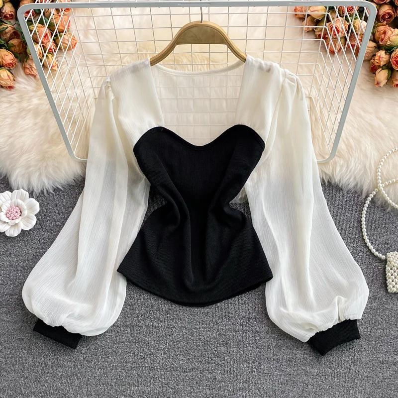 Autumn 2023 New Chiffon Stitched Square Neck shirt Femininity Aging Thin French Bubble Sleeve Top
Autumn 2023 New Chiffon Stitched Square Neck shirt Femininity Aging Thin French Bubble Sleeve Top