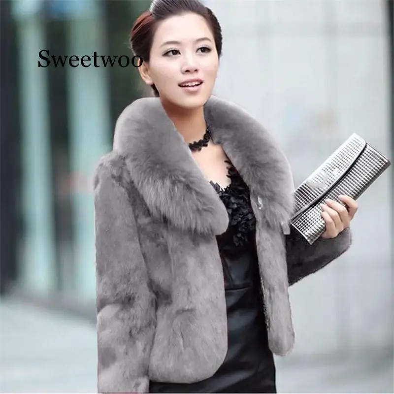 Faux Fur Coat Women Black 5XL Short Jacket 2020 New Winter Fashion Rabbit Fur Slim Green Fox Fur Collar Coat
Faux Fur Coat Women Black 5XL Short Jacket 2020 New Winter Fashion Rabbit Fur Slim Green Fox Fur Collar Coat