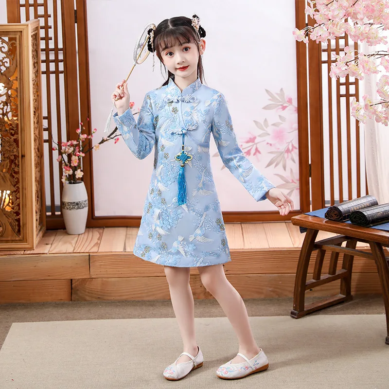 Vintage Chinese Girls Embroidery Cheongsam Dress Elegant Flower Girl Dress Kids Evening Party Dress Skirt New Year Dress Cosplay
Vintage Chinese Girls Embroidery Cheongsam Dress Elegant Flower Girl Dress Kids Evening Party Dress Skirt New Year Dress Cosplay
