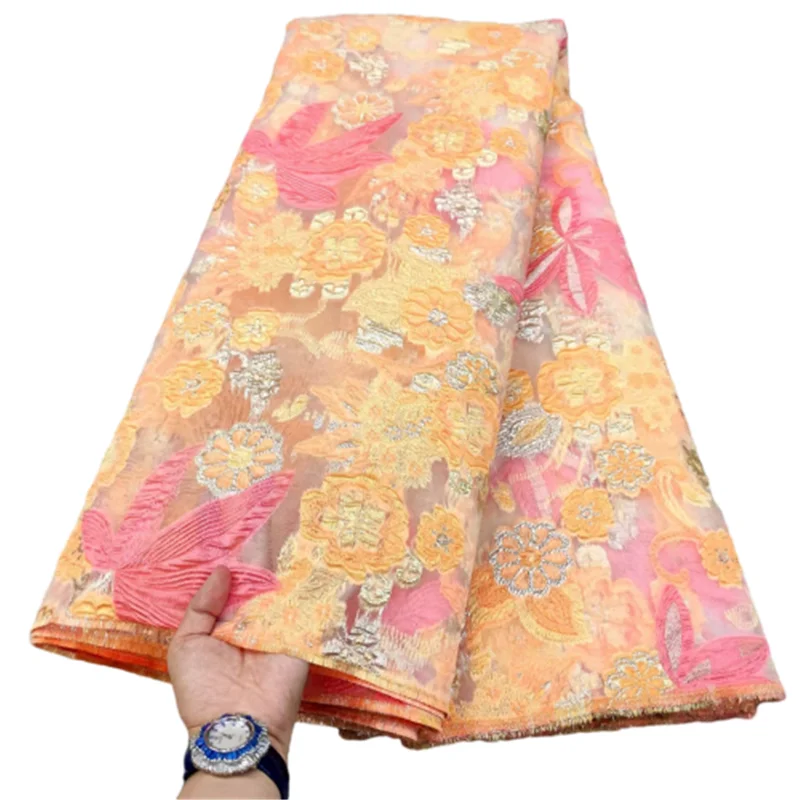 Latest 2021 High Quality African Nigerian Tulle Lace Fabric With Sequins Embroidery Sewing Guipure Organza Prom Dresses 5yards
Latest 2021 High Quality African Nigerian Tulle Lace Fabric With Sequins Embroidery Sewing Guipure Organza Prom Dresses 5yards