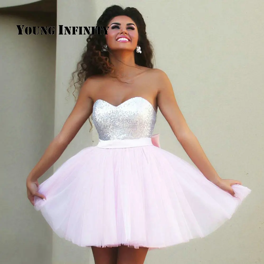 Beautiful Mini Backless Sweetheart Sleeveless Short Prom Dress 2020 Tull Bow Sequined Ball Gown Party Gown Evening Dress
Beautiful Mini Backless Sweetheart Sleeveless Short Prom Dress 2020 Tull Bow Sequined Ball Gown Party Gown Evening Dress