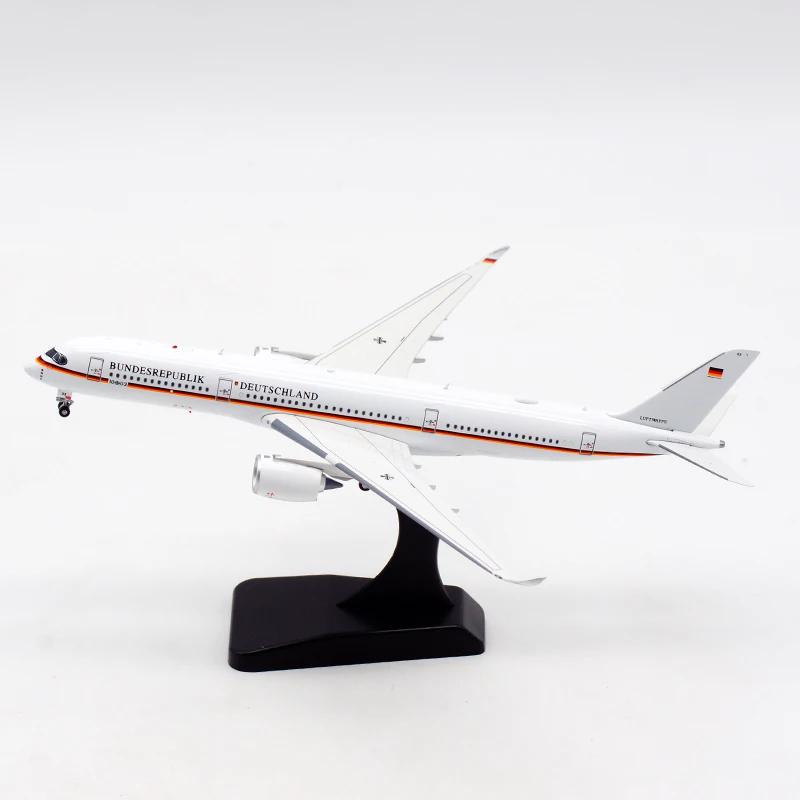 1:400 масштаб Германия дыхательные пути A350-900 авиакомпаний модель с основанием сплава модели самолетов для Коллекционная сувенир показать Подарочные игрушки
1:400 масштаб Германия дыхательные пути A350-900 авиакомпаний модель с основанием сплава модели самолетов для Коллекционная сувенир показать Подарочные игрушки