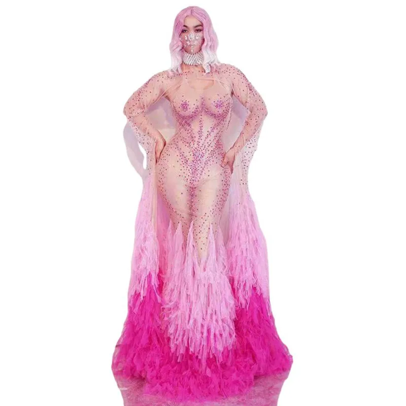 Sexy Pink Rhinestone Mesh Perspective Party Long Dress Women Birthday Celebration Crystal Trailing Dress Evening Gown Stage Wear
Sexy Pink Rhinestone Mesh Perspective Party Long Dress Women Birthday Celebration Crystal Trailing Dress Evening Gown Stage Wear