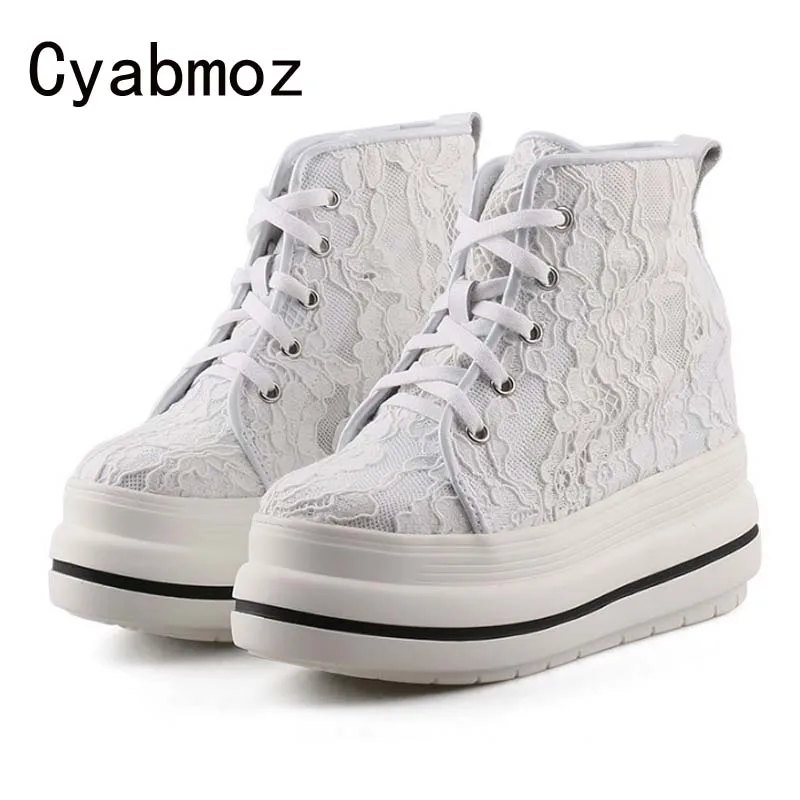 Women Lace Flowers Sneakers High Platform Casul Shoes Height Increasing 10CM Ladies Comfortable Thick Bottom Shoes Female
Women Lace Flowers Sneakers High Platform Casul Shoes Height Increasing 10CM Ladies Comfortable Thick Bottom Shoes Female