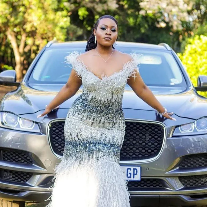 Aso Ebi Style Plus Size Prom Dresses Feather Sequined Beads Off The Shoulder Mermaid Evening Gowns Saudi Arabia Party Dress
Aso Ebi Style Plus Size Prom Dresses Feather Sequined Beads Off The Shoulder Mermaid Evening Gowns Saudi Arabia Party Dress