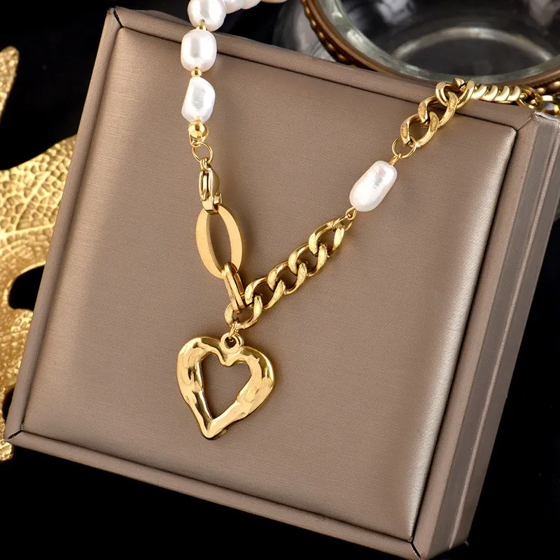 Stainless Steel Natural Freshwater Pearl Necklace For Women Vintage Fashion Heart Shaped Pendant Clavicular Chain New Jewelry
Stainless Steel Natural Freshwater Pearl Necklace For Women Vintage Fashion Heart Shaped Pendant Clavicular Chain New Jewelry
