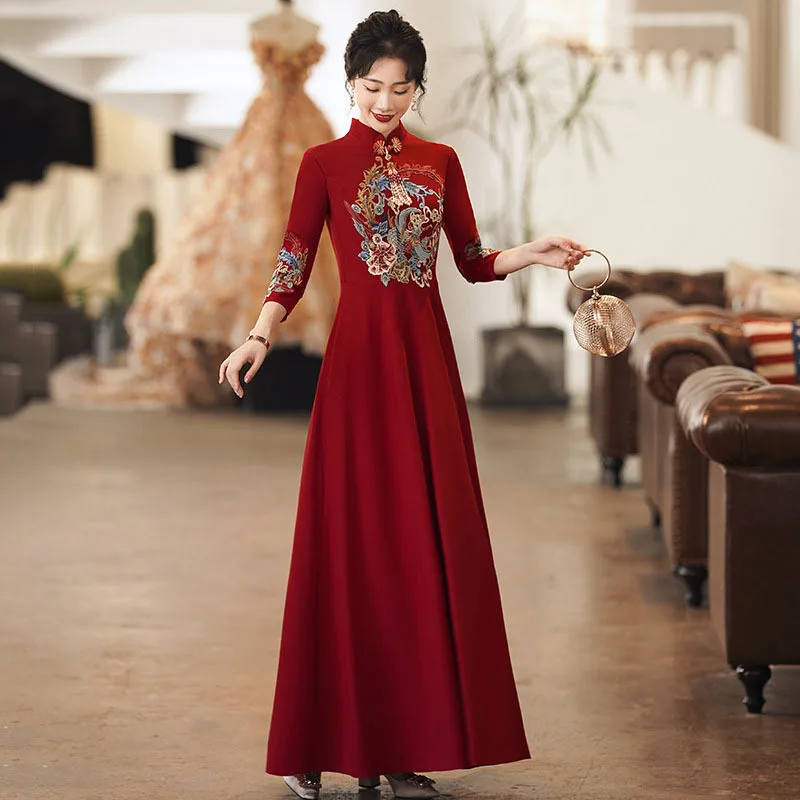 Embroidery Flower Cheongsam Vintage Tassel Button A-line Qipao Side Split Flare Sleeve Vestidos Chinese Bridal Wedding Dresses
Embroidery Flower Cheongsam Vintage Tassel Button A-line Qipao Side Split Flare Sleeve Vestidos Chinese Bridal Wedding Dresses