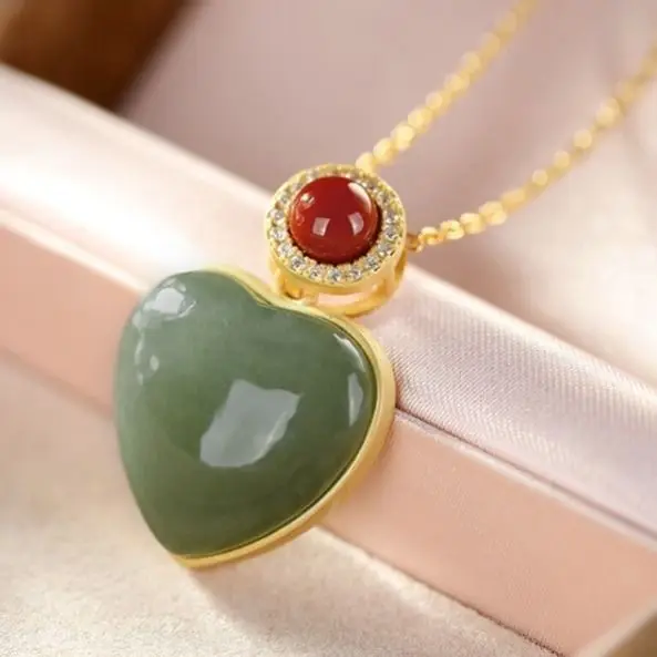 Natural Hetian green chalcedony Love Pendant Necklace Chinese style retro minority design charm women's brand jewelry
Natural Hetian green chalcedony Love Pendant Necklace Chinese style retro minority design charm women's brand jewelry