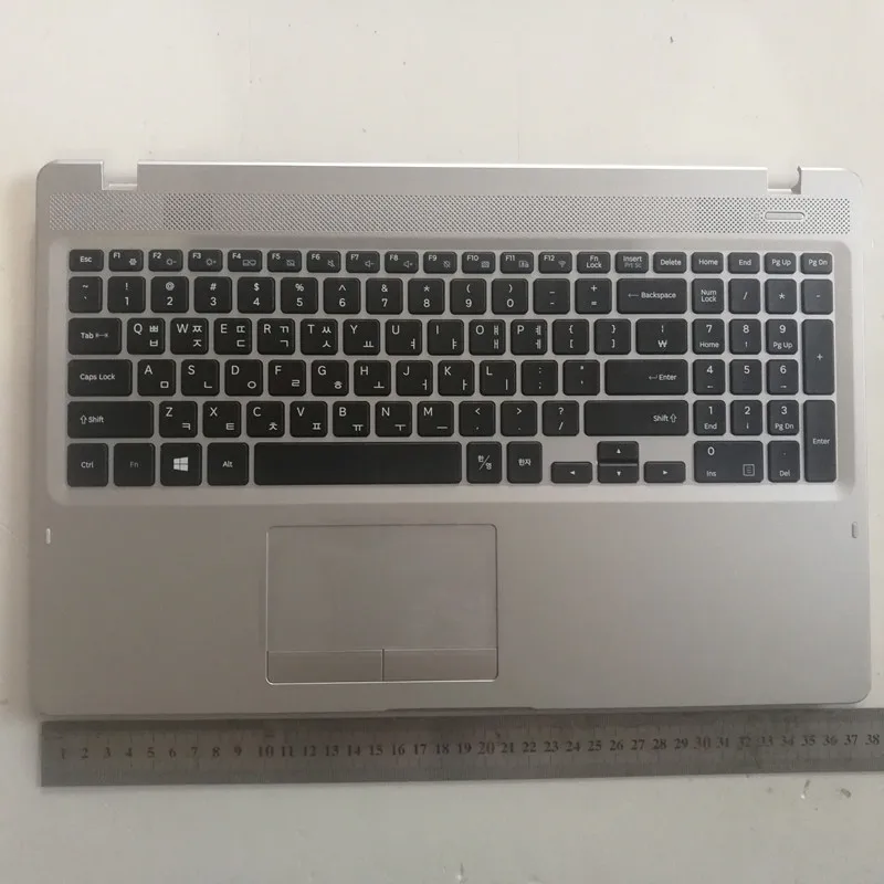 Korean new laptop keyboard with touchpad palmrest for Samsung NP 500R5L 550R5L-Y02 Z03
Korean new laptop keyboard with touchpad palmrest for Samsung NP 500R5L 550R5L-Y02 Z03